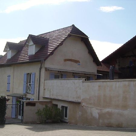 Villa A Deux Pas Du Rhone Sault-Brenaz Exterior foto